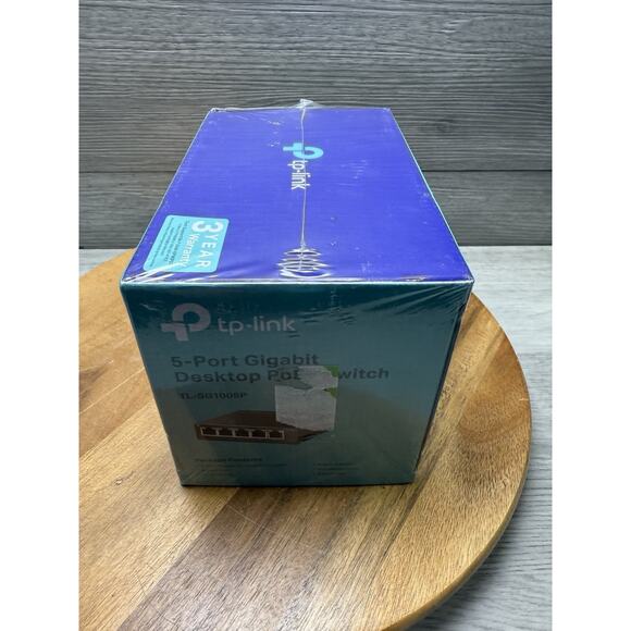 TP-LINK TL-SG1005P 5-Port Desktop Switch - Picture 4 of 6